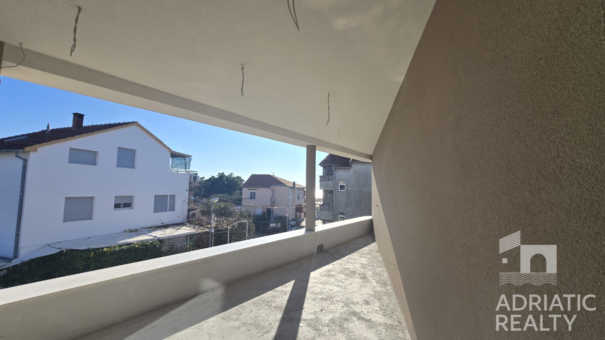 Vodice, ampio appartamento bilocale in nuova costruzione - 2 minuti dalla spiaggia