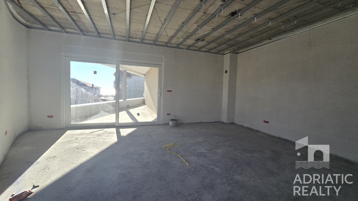 Vodice, ampio appartamento bilocale in nuova costruzione - 2 minuti dalla spiaggia