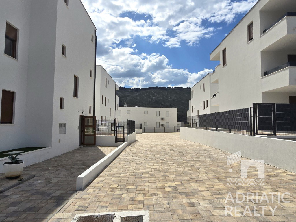 Grebaštica, attico con splendida vista sul mare, 4 camere da letto, 121,90 m2