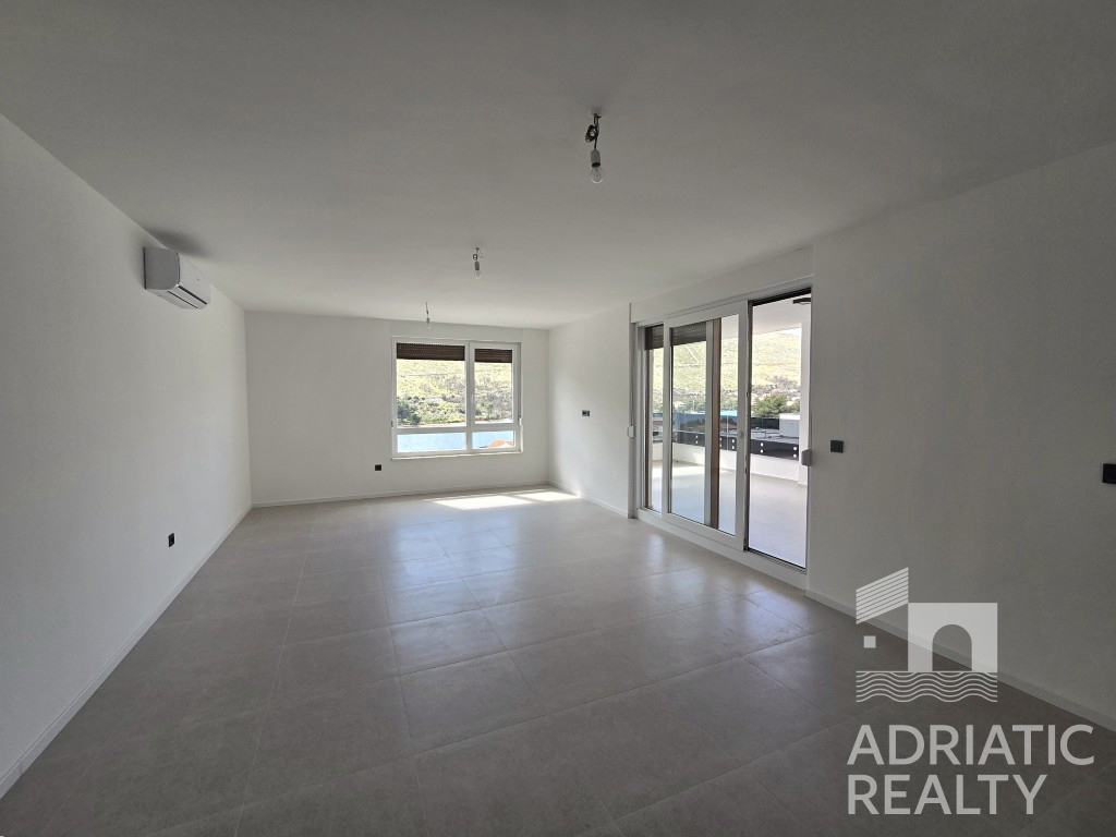 Grebaštica, attico con splendida vista sul mare, 4 camere da letto, 121,90 m2