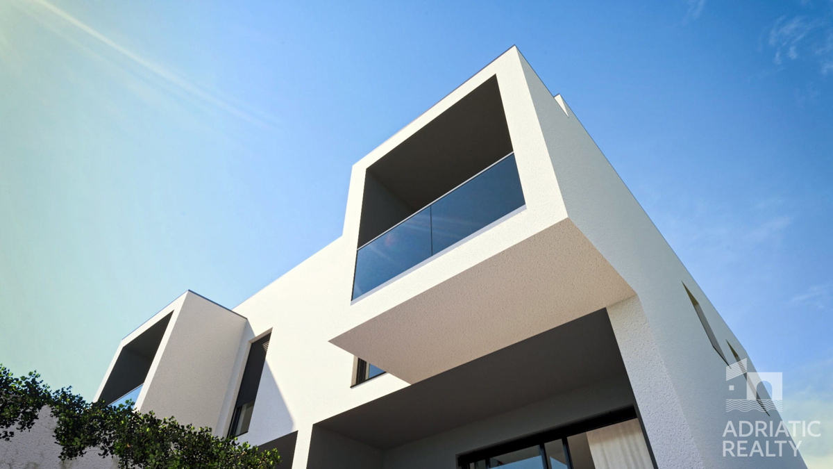 Vodice, moderna doppia casa con piscina