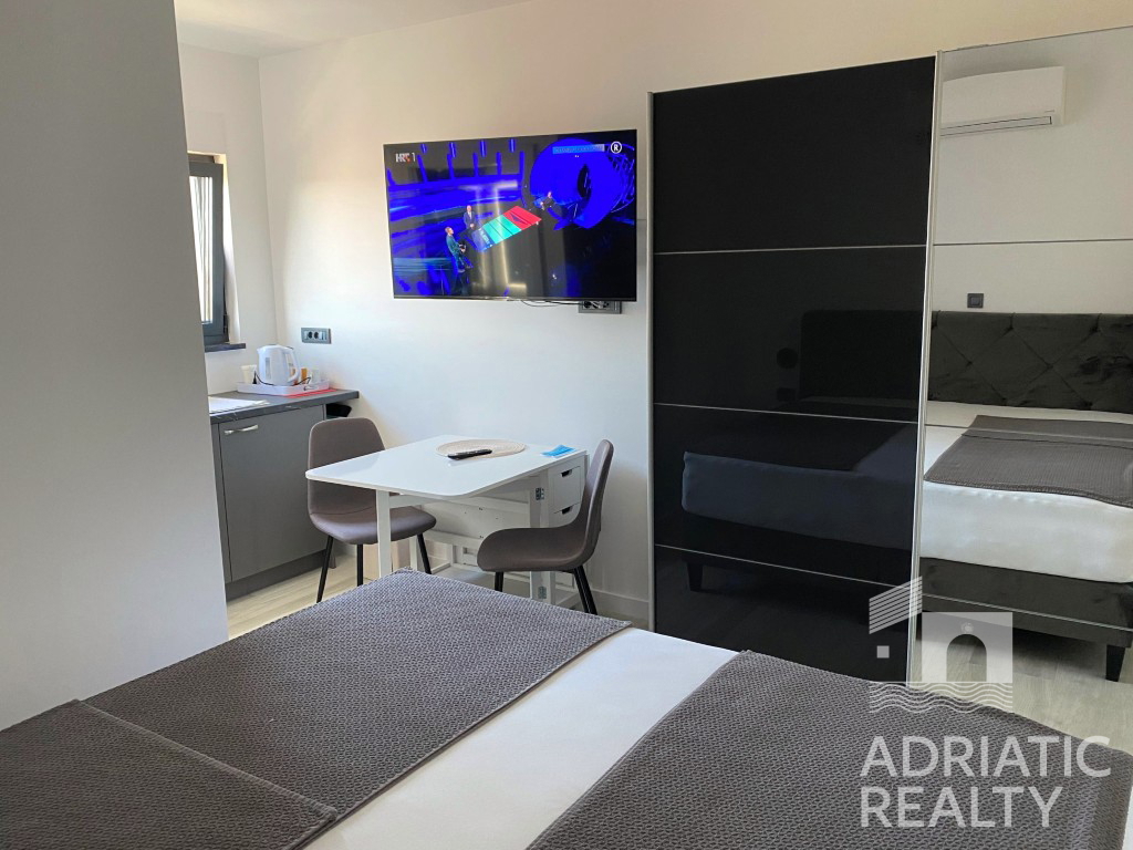 Srima, bilocale + monolocale a 50 m dalla spiaggia