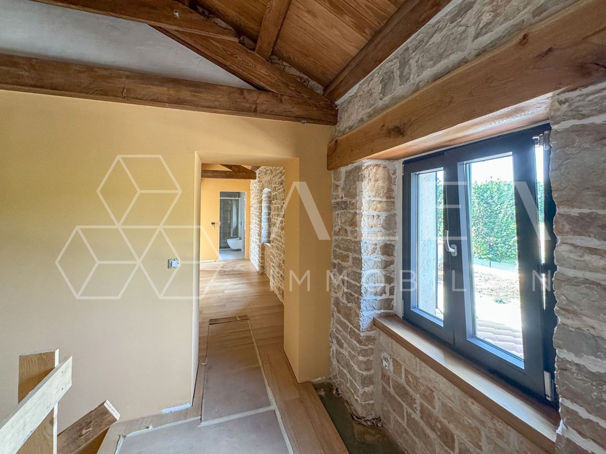 Bellissima casa in pietra recentemente ristrutturata con giardino di 2000 m2