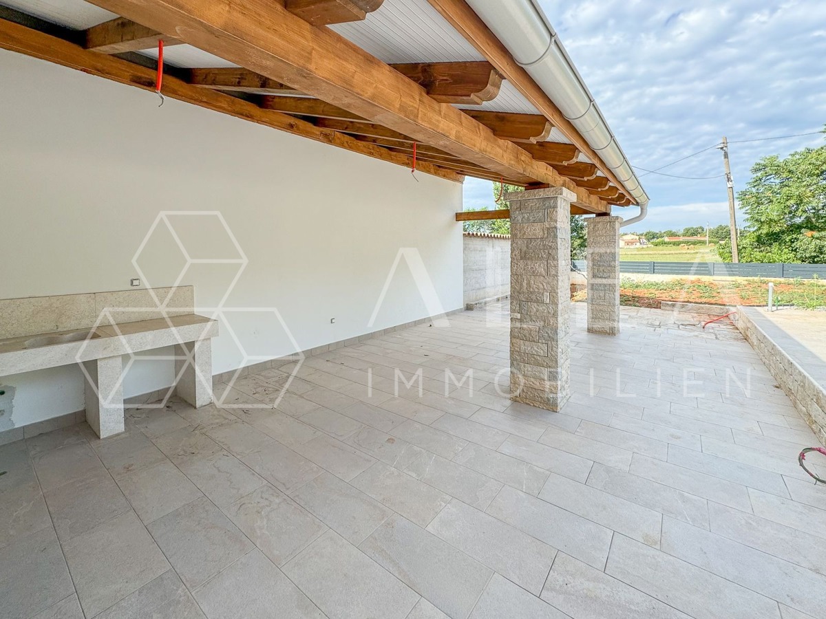 Bellissima casa in pietra recentemente ristrutturata con giardino di 2000 m2