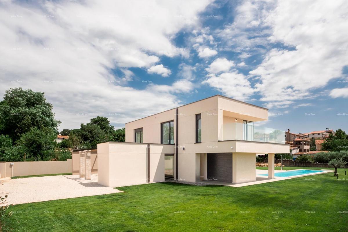 Casa Familiare di Lusso con Piscina in Vendita a Labinci, Vicino a Poreč