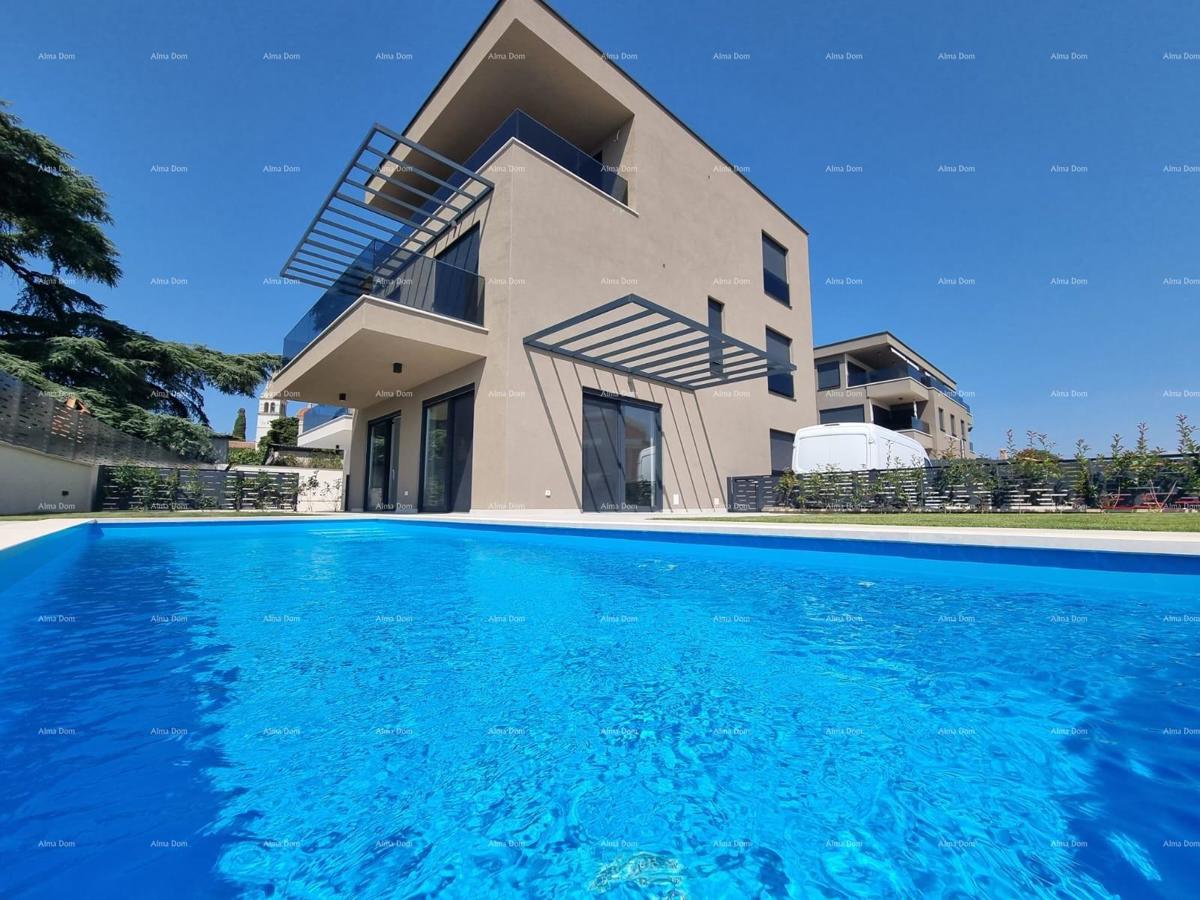 Vendita di un lussuoso appartamento duplex con piscina, Tar! S2