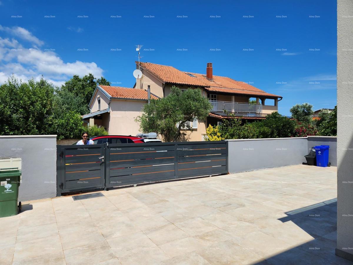 Istria, Ližnjan, 1 km dal centro di Medulin, nuova casa moderna con piscina per le vacanze.