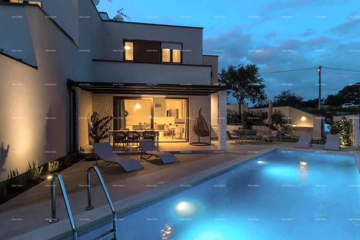 Moderna bifamiliare con piscina nella tranquilla Svetvinčento, ideale per vacanze o affitto!