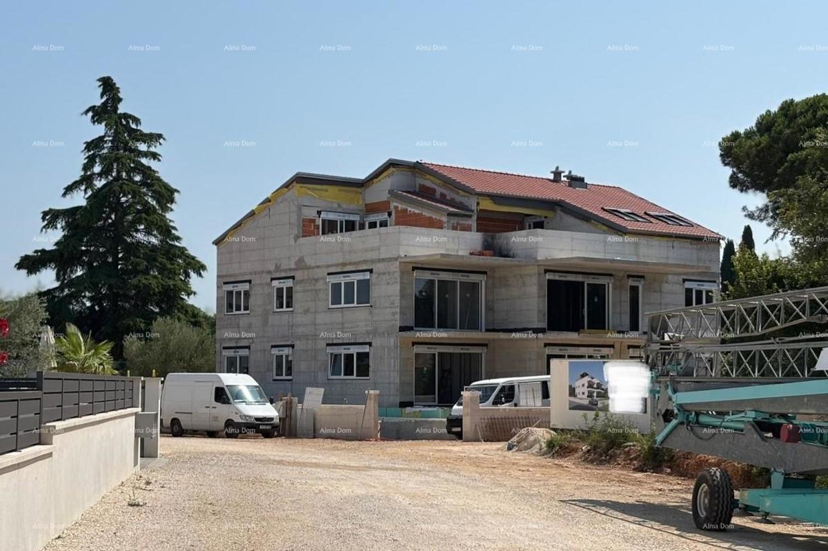 ROVIGNO - Appartamento duplex in un nuovo progetto / posizione TOP, a 2 minuti dal mare! (E)