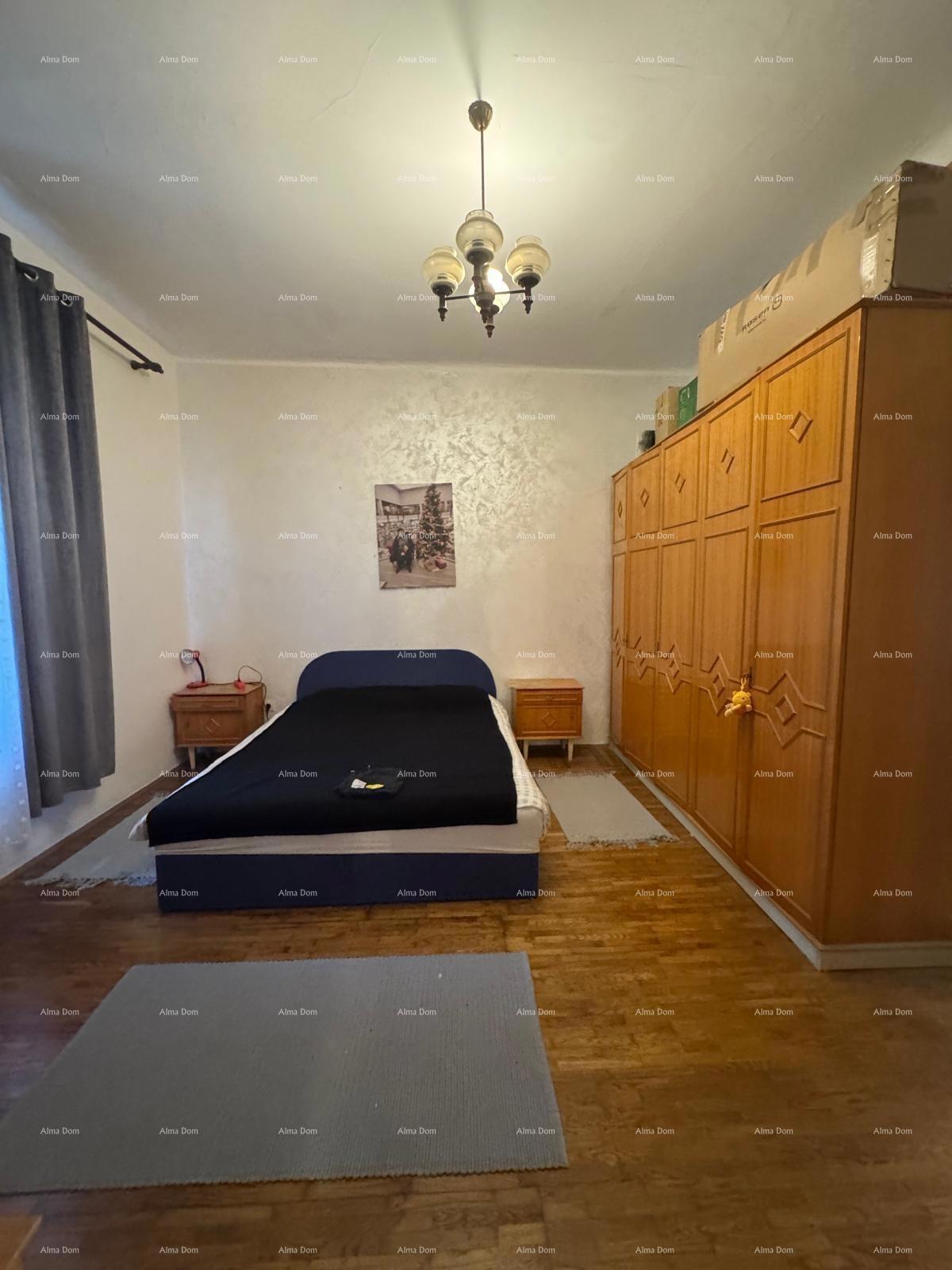 Vendita di una casa in zona centrale con edificio accessorio, Pola!