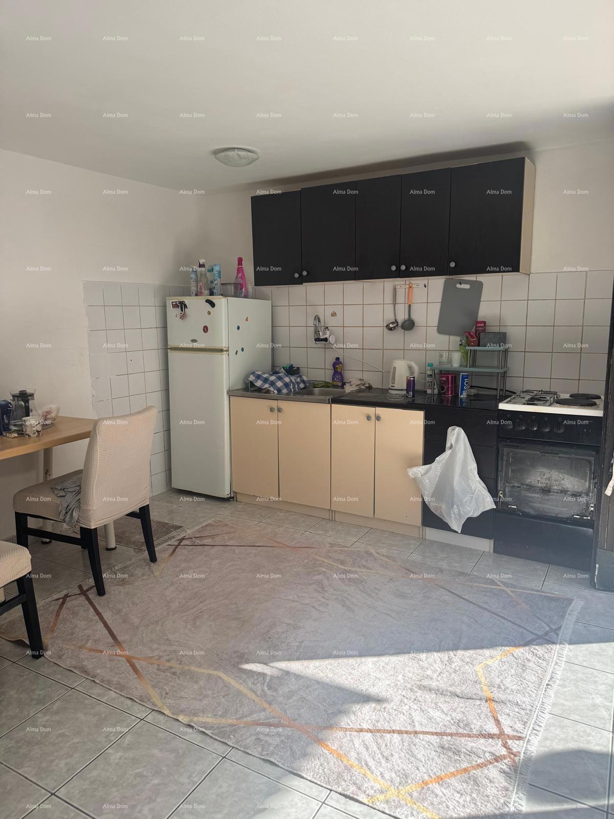 Vendita di una casa in zona centrale con edificio accessorio, Pola!