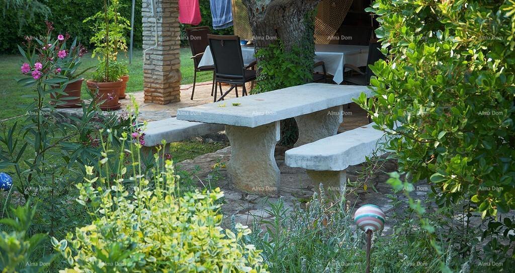 UMAGO, casa di 144 m² con ampio giardino e cucina estiva, completamente ristrutturata!