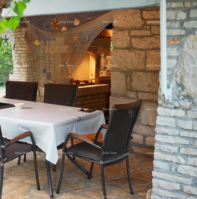 UMAGO, casa di 144 m² con ampio giardino e cucina estiva, completamente ristrutturata!