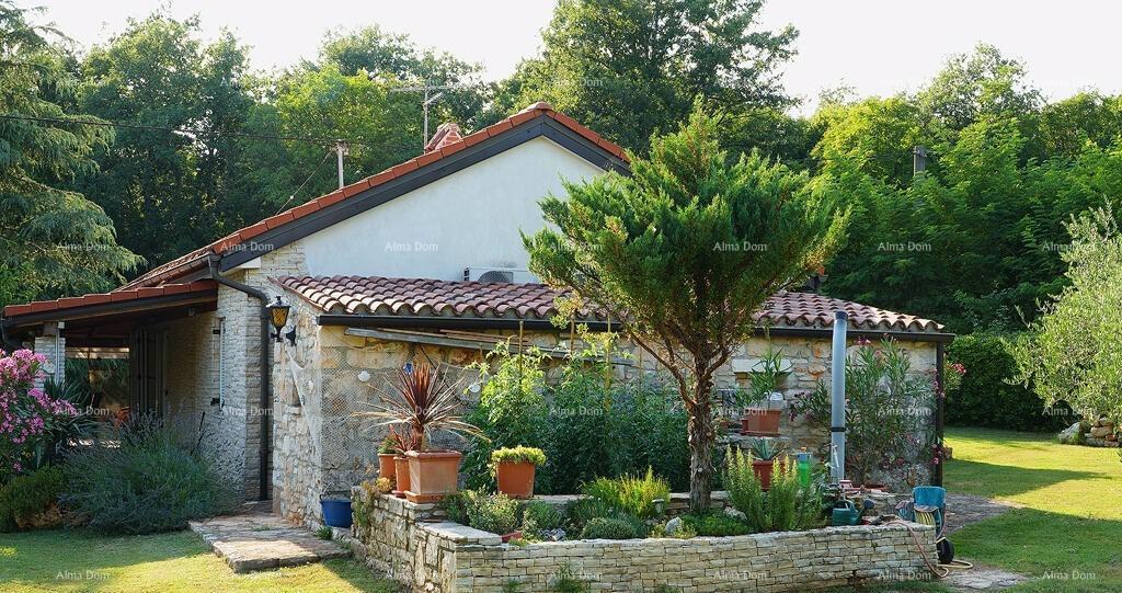 UMAGO, casa di 144 m² con ampio giardino e cucina estiva, completamente ristrutturata!