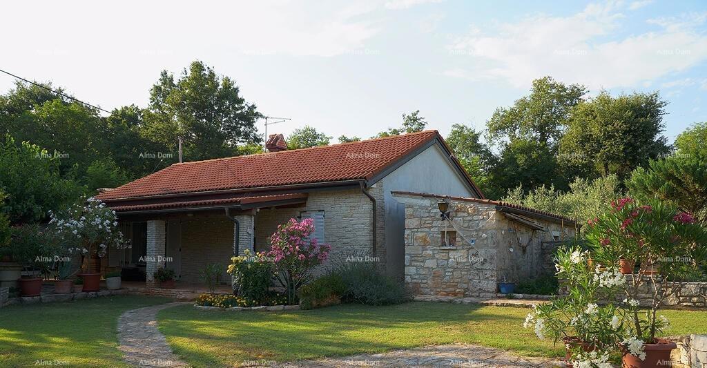 UMAGO, casa di 144 m² con ampio giardino e cucina estiva, completamente ristrutturata!