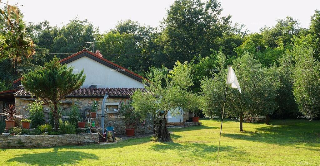 UMAGO, casa di 144 m² con ampio giardino e cucina estiva, completamente ristrutturata!