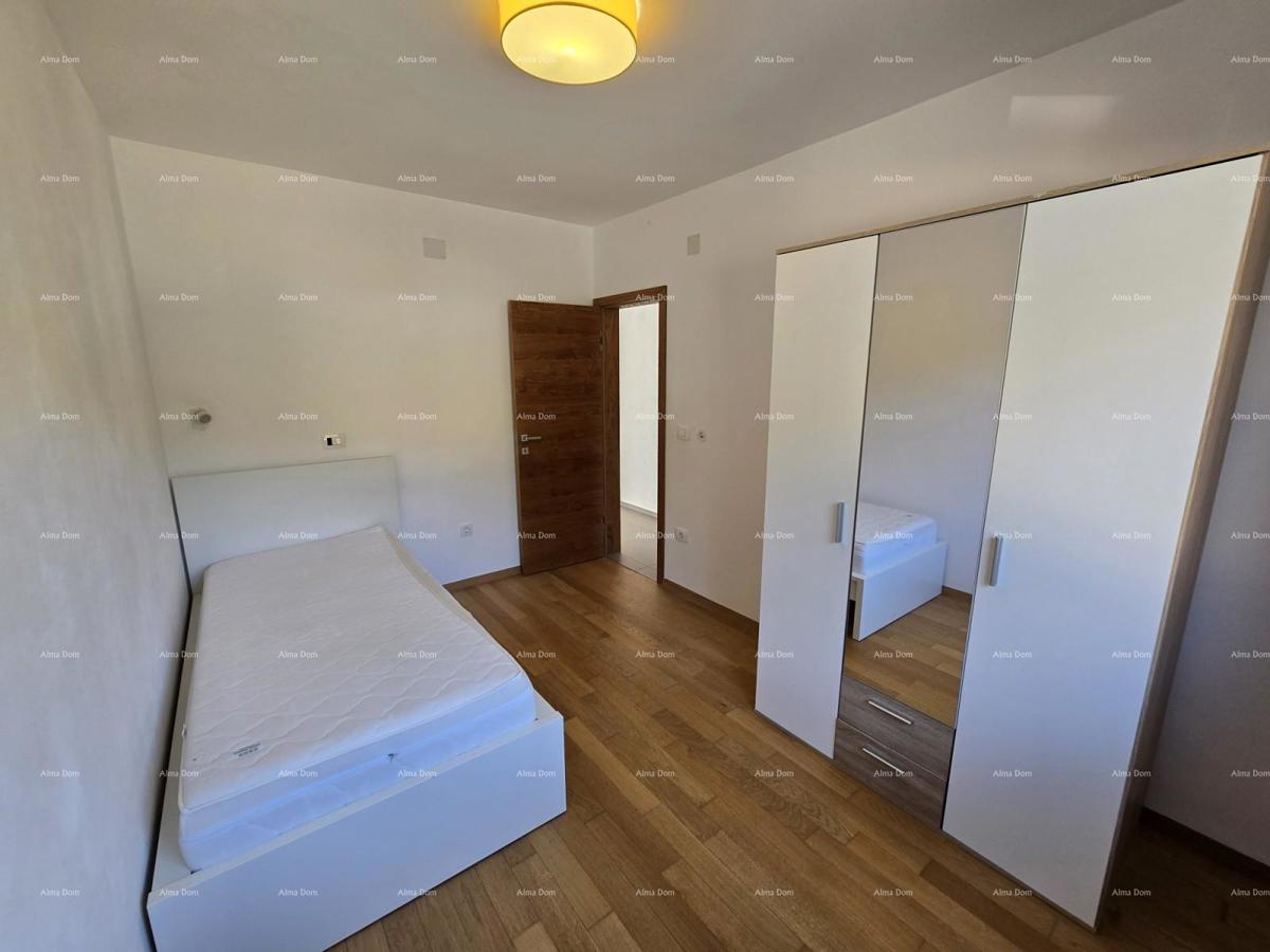 Moderna casa con piscina a Pola, vicino al centro!