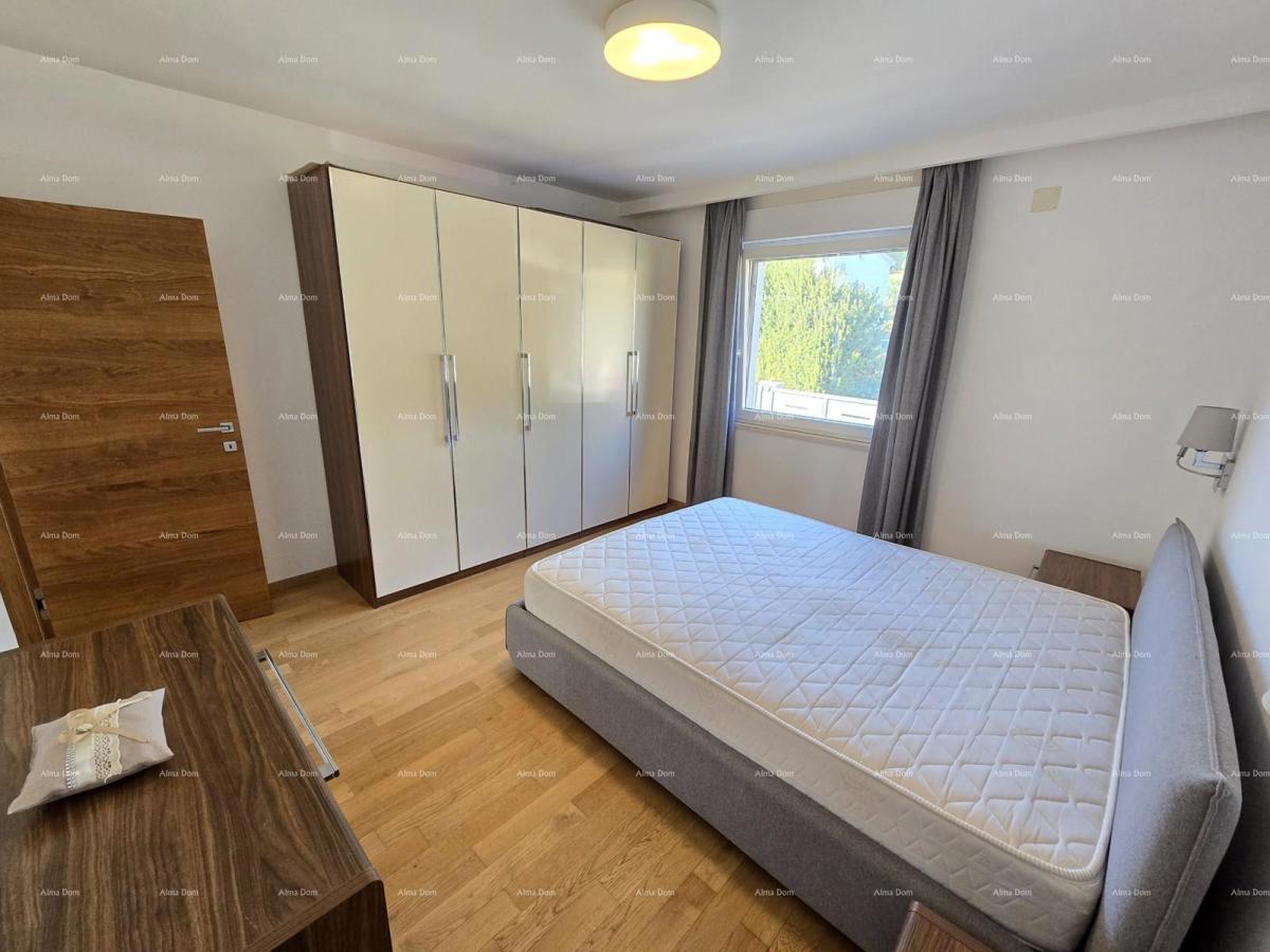 Moderna casa con piscina a Pola, vicino al centro!