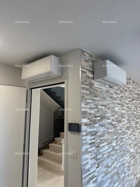 Nuovo edificio con 2 appartamenti, piscina e vista mare. Medulin!