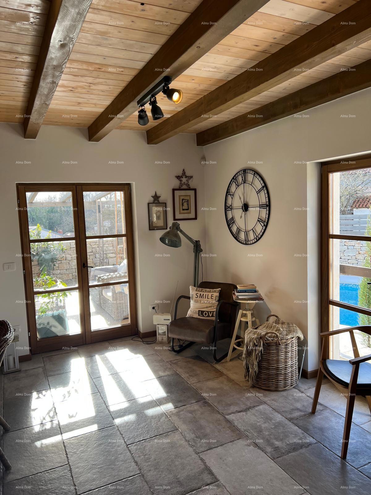 La splendida casa rustica con piscina e piccolo edificio