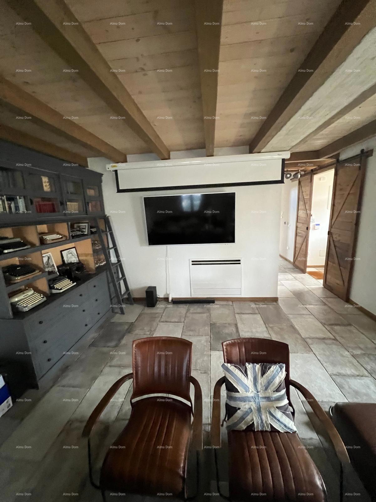 La splendida casa rustica con piscina e piccolo edificio