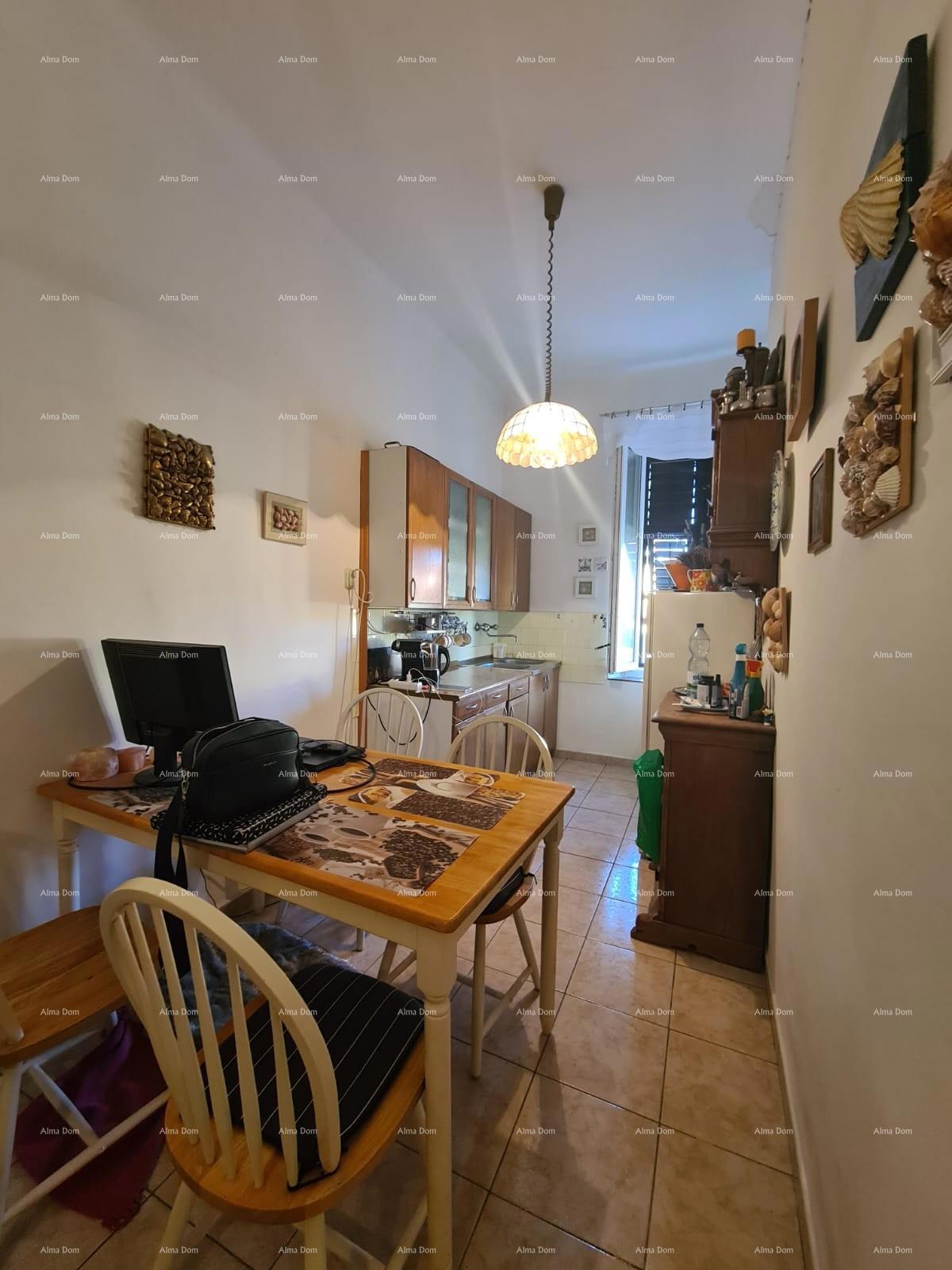 Vendita di un appartamento in ottima posizione vicino al mare, Pula!