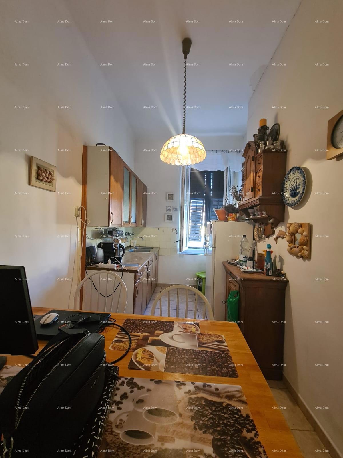 Vendita di un appartamento in ottima posizione vicino al mare, Pula!