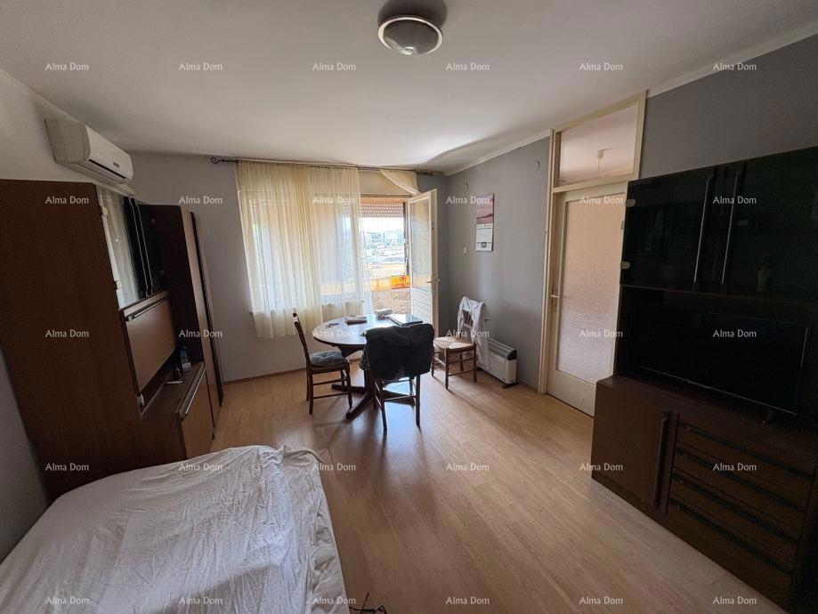 In vendita bilocale – Veruda, Pola (80 m²)