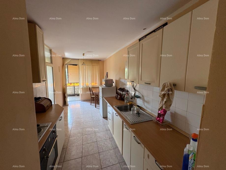 In vendita bilocale – Veruda, Pola (80 m²)