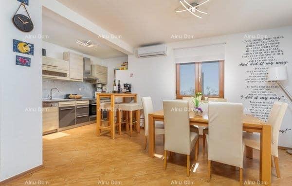 MARČANA - Casa in vendita con piscina riscaldata e jacuzzi