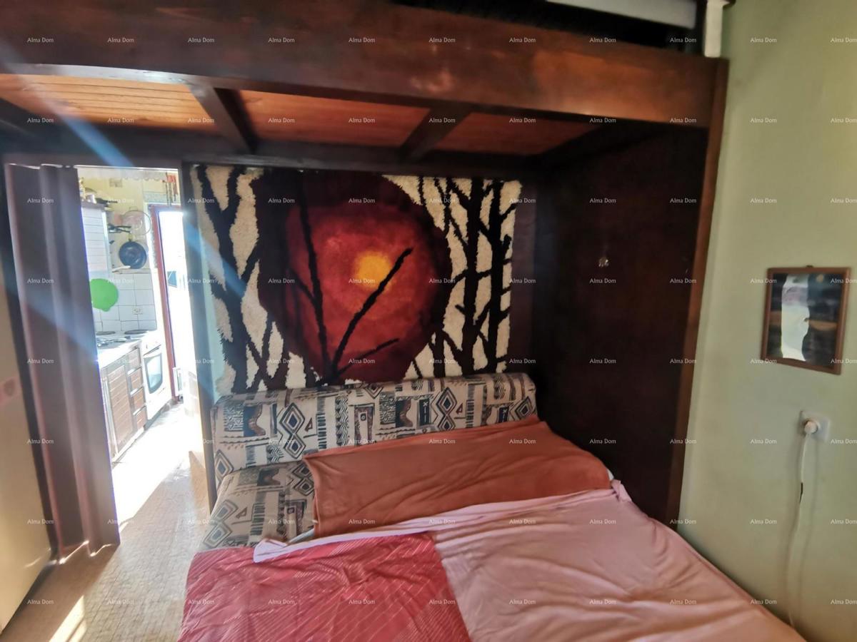 In vendita appartamento su due piani, 38 m², Červar-Porat