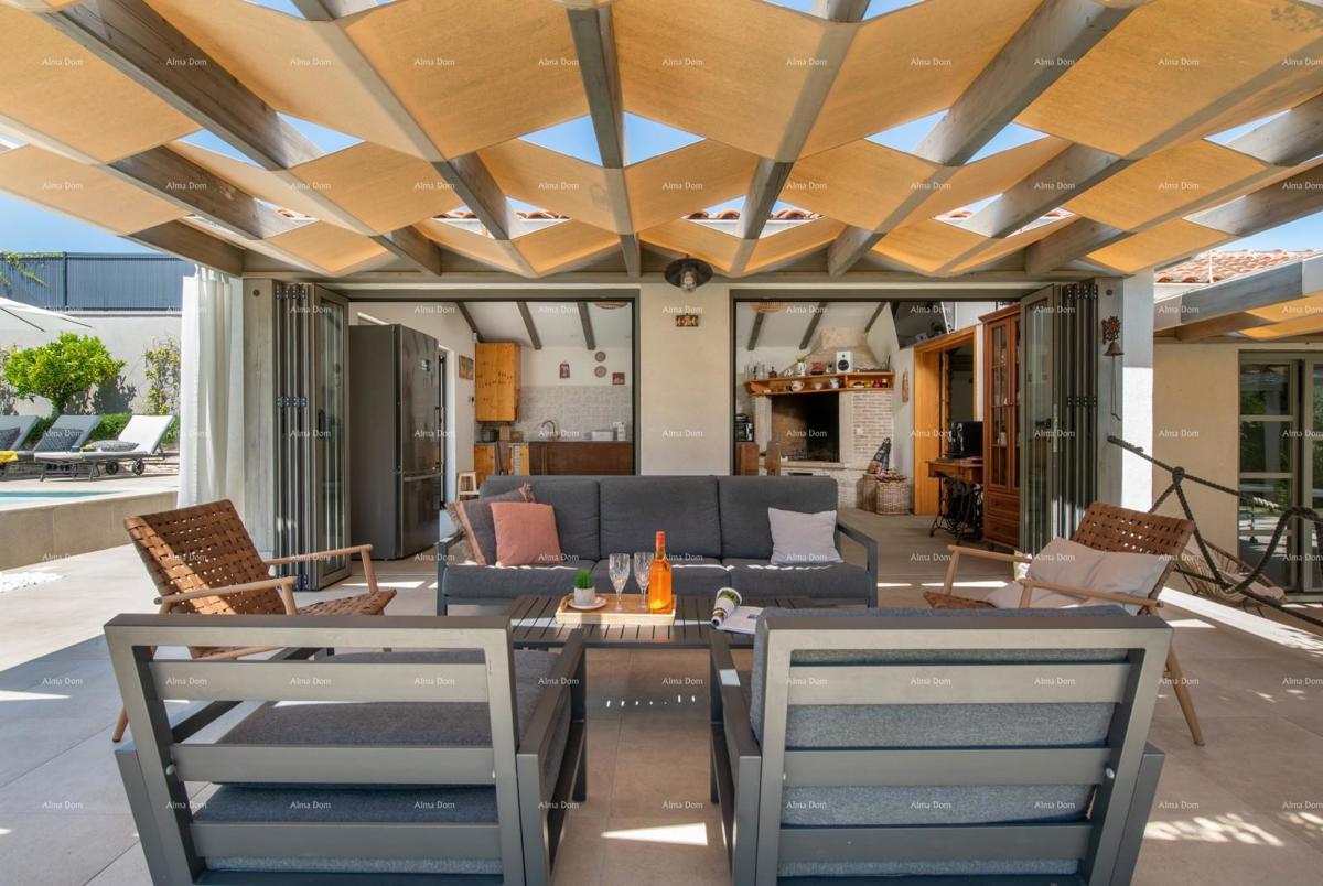 Vendita - villa di lusso con piscina e struttura aggiuntiva, su ampio terreno, Ližnjan!