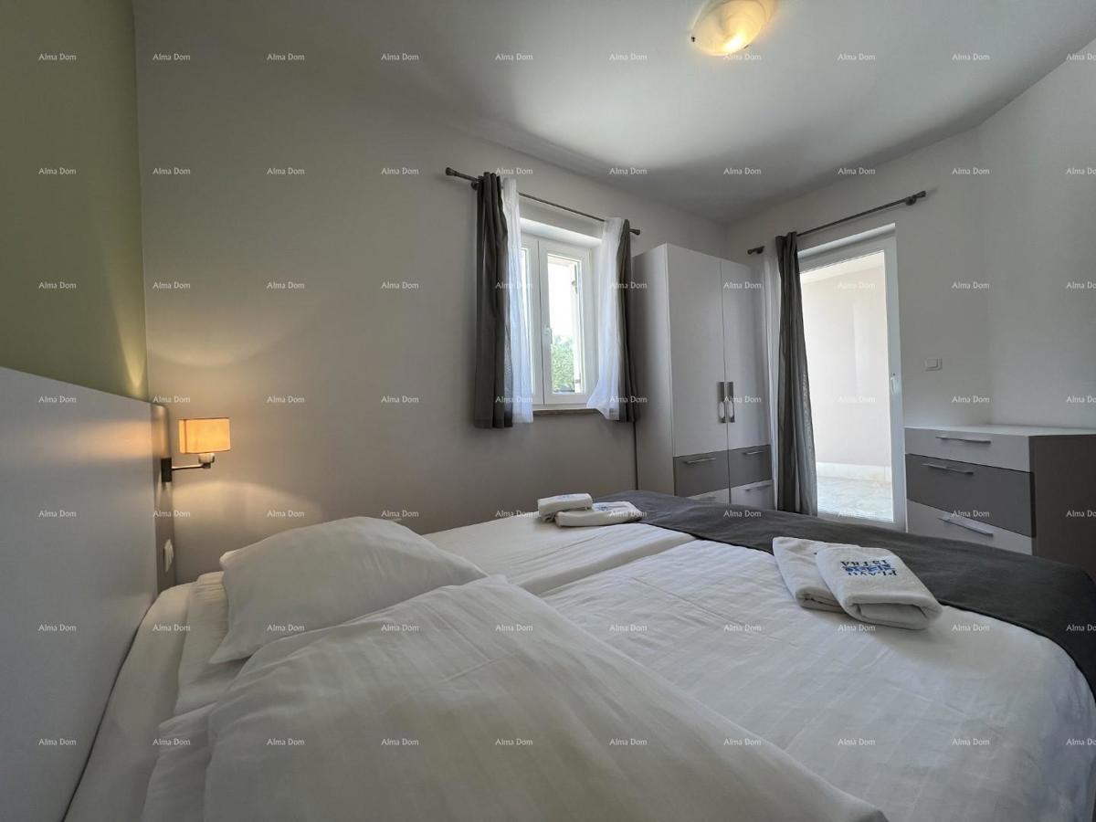 Appartamento a Medulin, a 150 m dalla spiaggia. Pošesi.