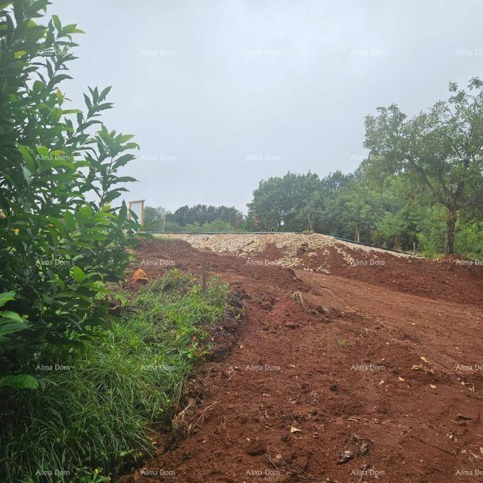 Vendita - terreno edificabile con permesso e costruzione avviata, vicinanza a Barbana!