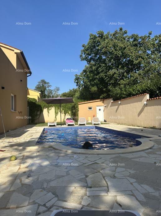 In vendita casa, 200 m², Raša