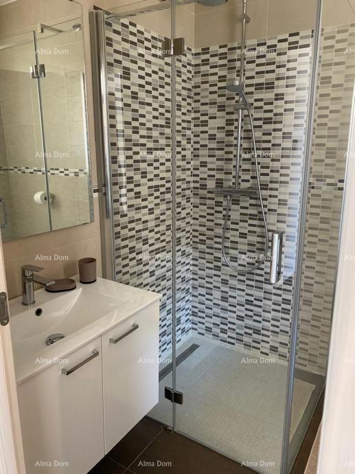 In vendita casa, 200 m², Raša