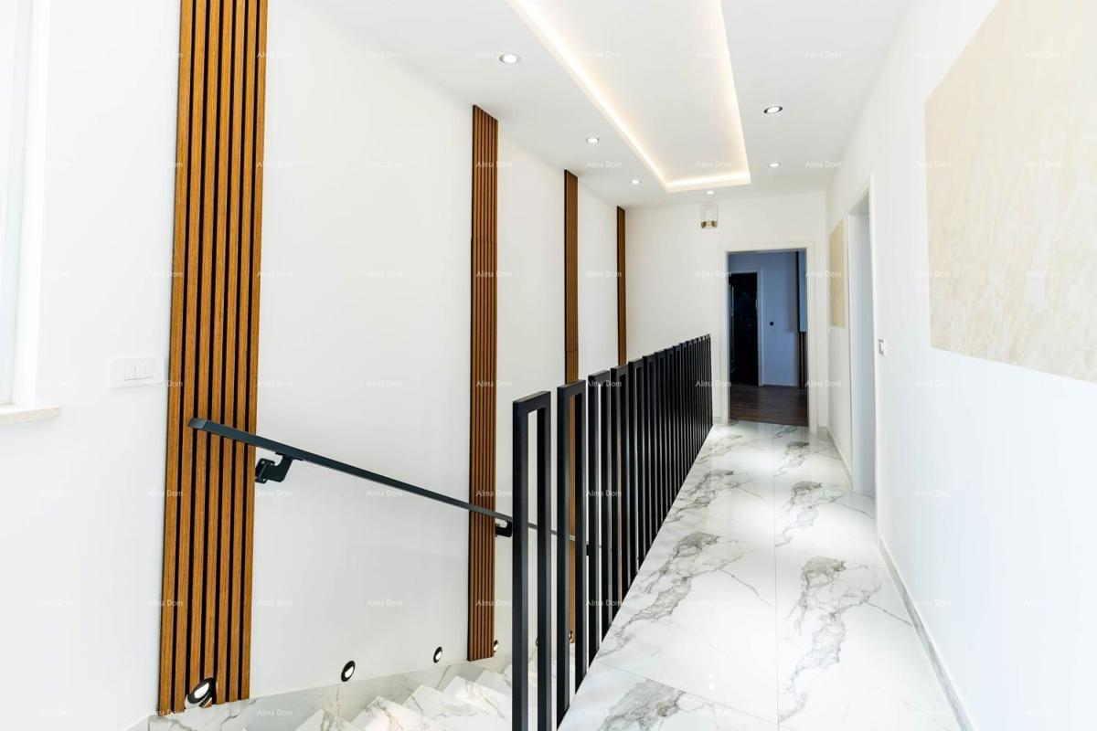 Casa moderna con piscina in un'ottima posizione, Medolino!