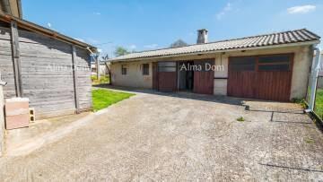 Autentica proprietà istriana vicino a Žminj – casa con grande potenziale!