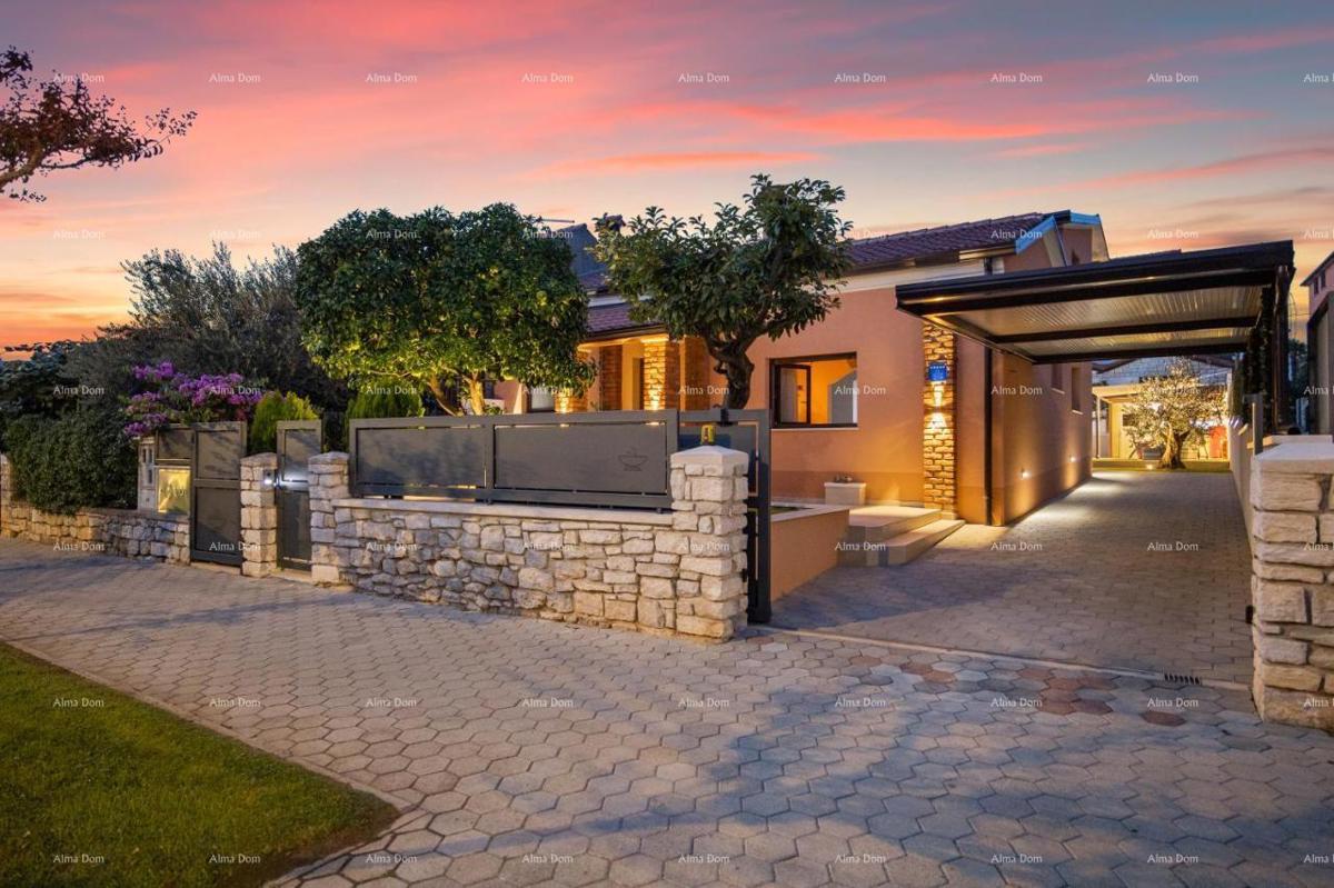 Stiamo vendendo una bellissima villa a Rovigno.