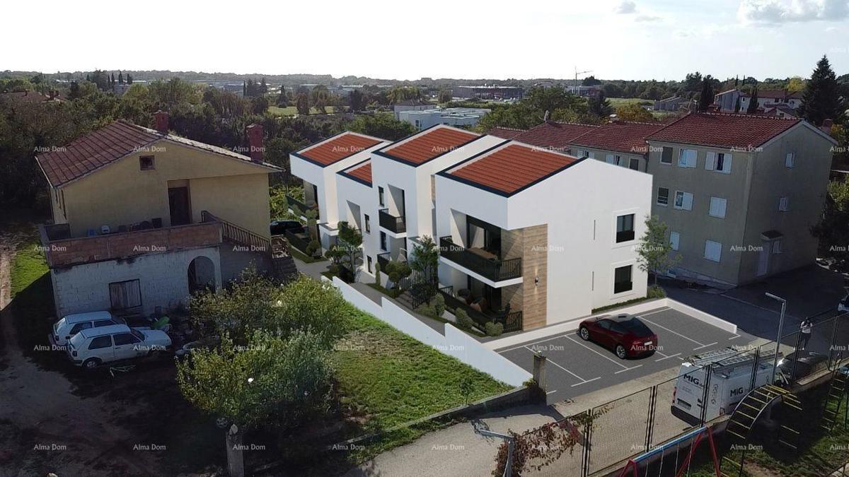 ŽMINJ - appartamento familiare al piano terra in un ambiente tranquillo (Appartamento C)