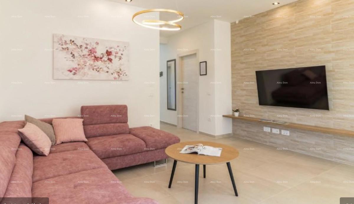 Vendita di una splendida villa con piscina, jacuzzi e vista mare, Fažana!