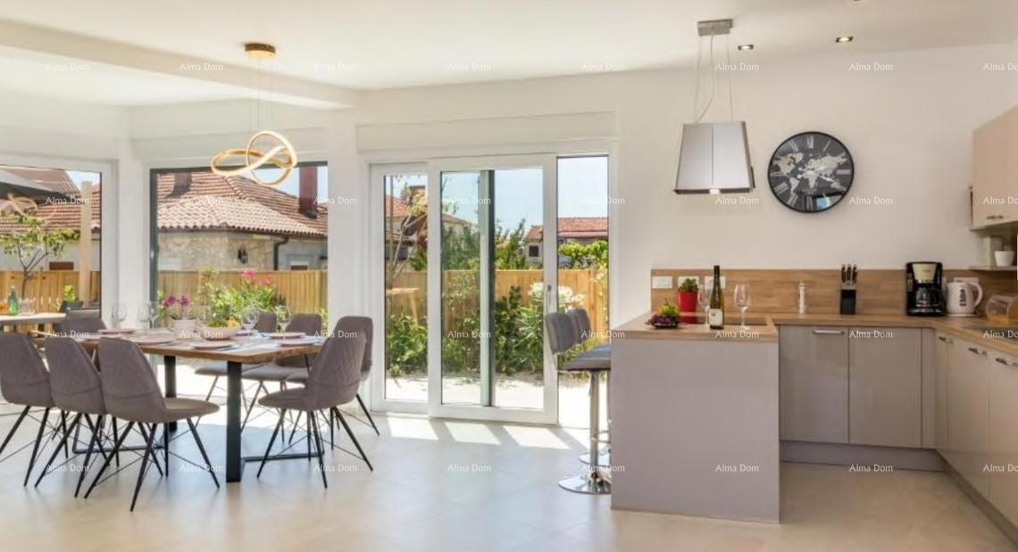 Vendita di una splendida villa con piscina, jacuzzi e vista mare, Fažana!