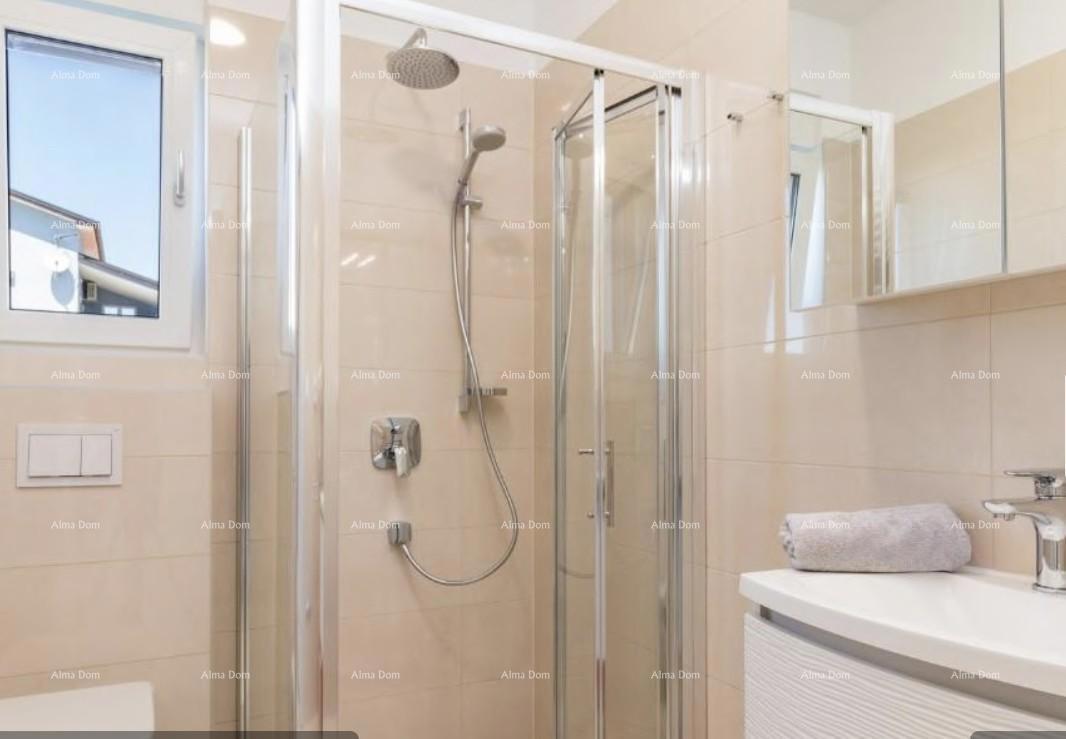 Vendita di una splendida villa con piscina, jacuzzi e vista mare, Fažana!