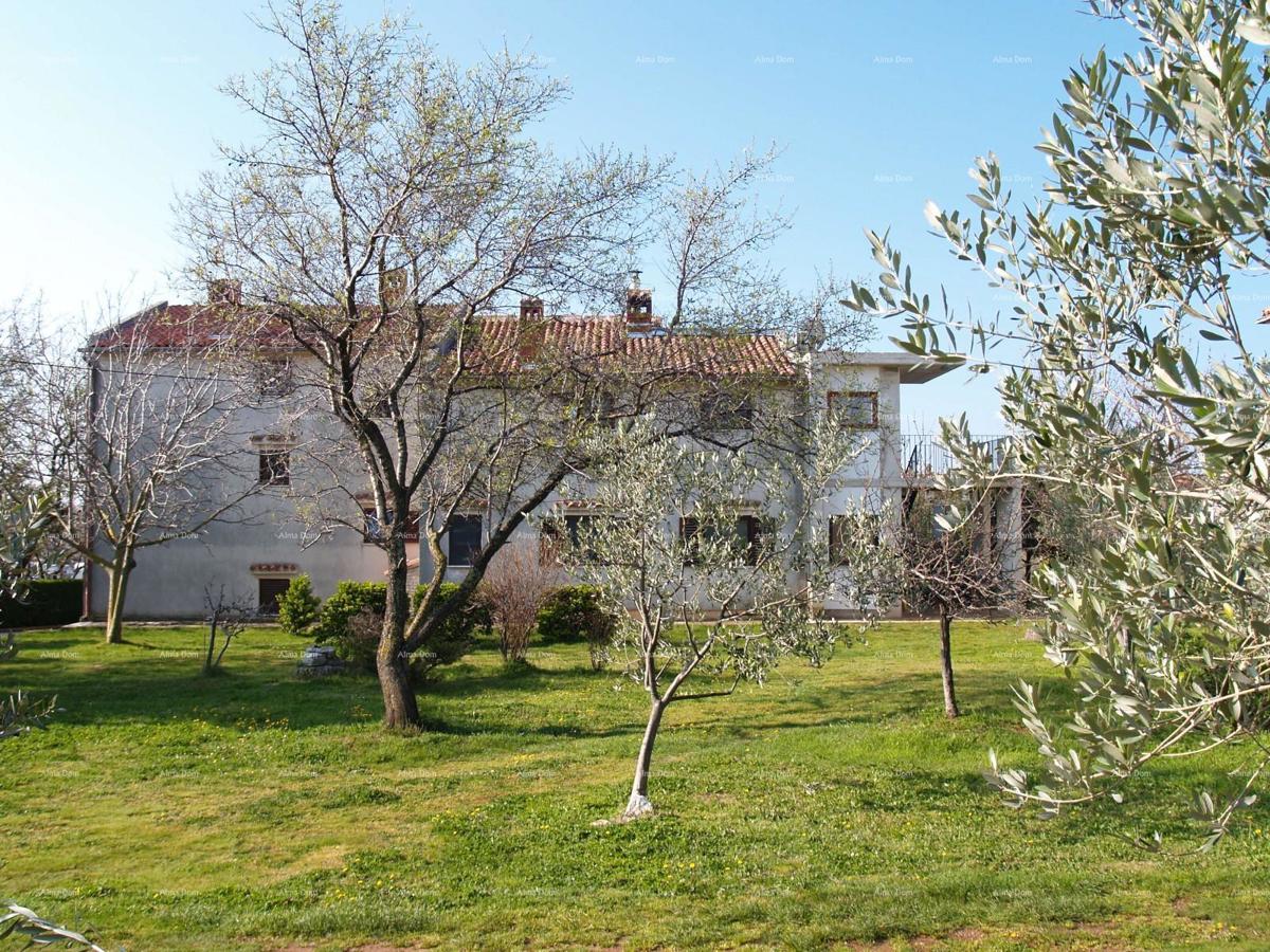 Ližnjan – Terreno edificabile con potenziale in posizione tranquilla nel centro