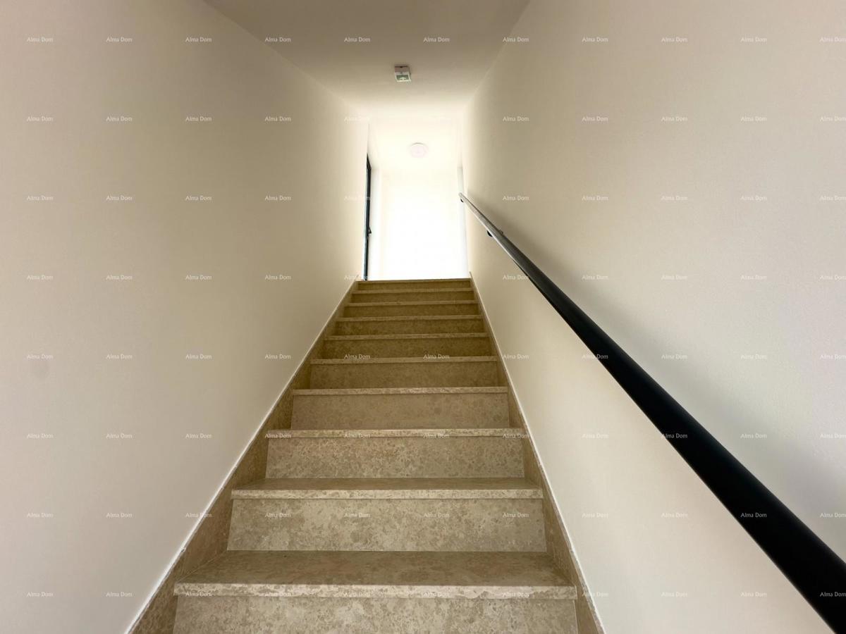 Vendiamo appartamento con grande terrazza sul tetto!