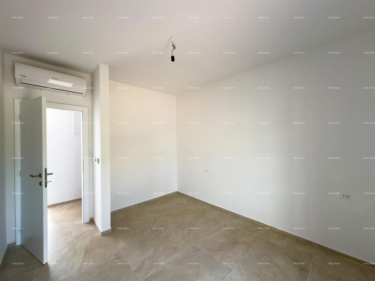 Vendiamo appartamento con grande terrazza sul tetto!