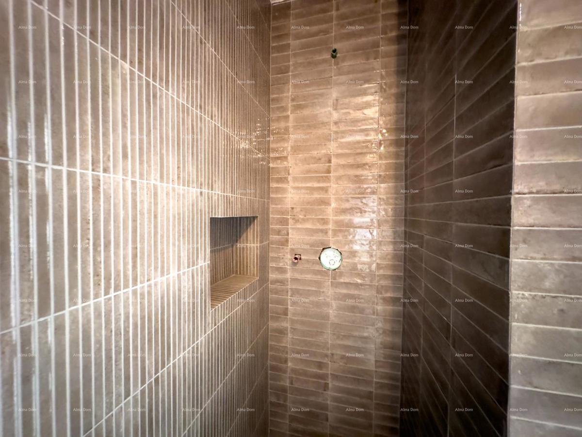 Vendiamo appartamento con grande terrazza sul tetto!