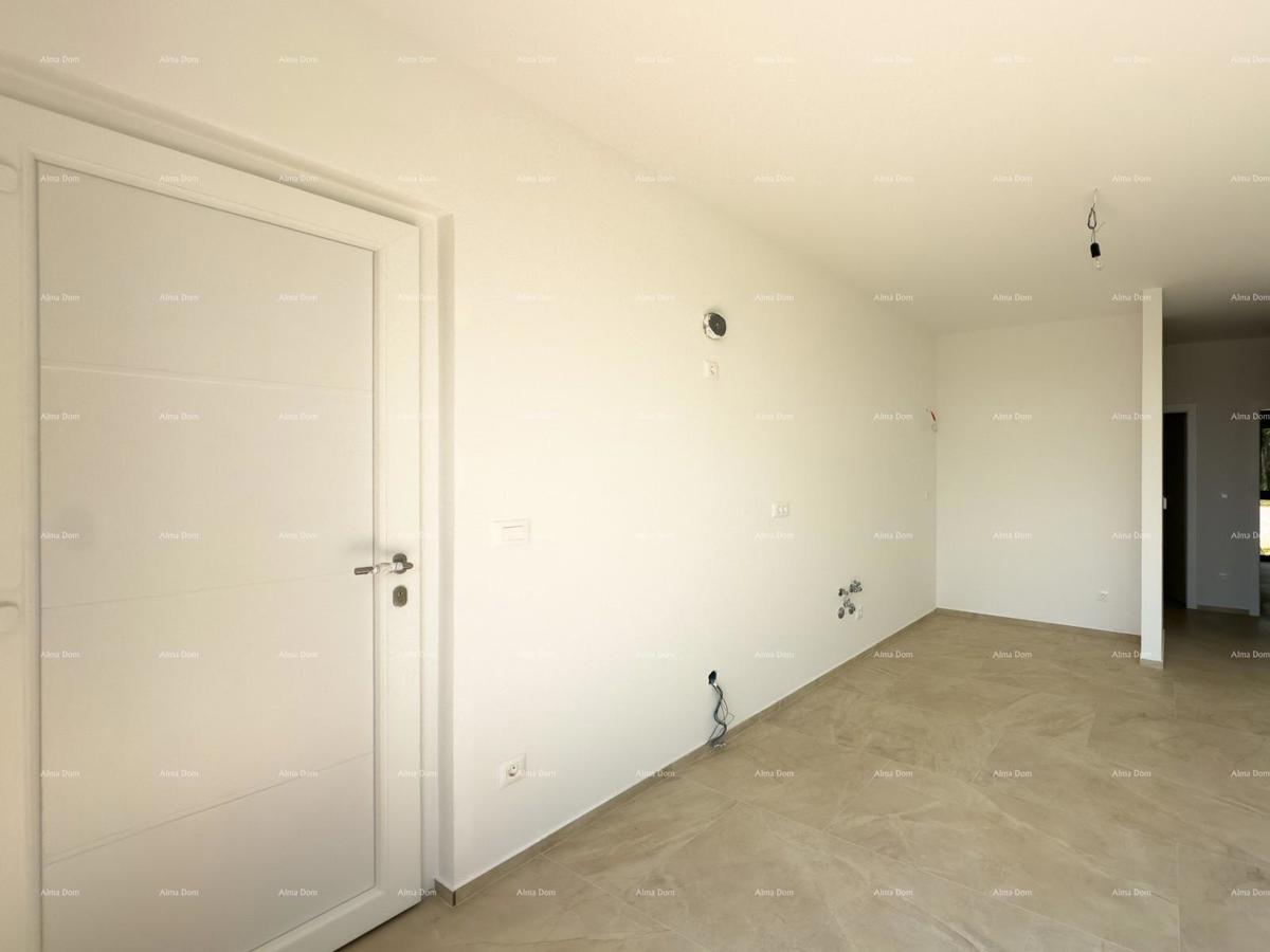 Vendiamo appartamento con grande terrazza sul tetto!