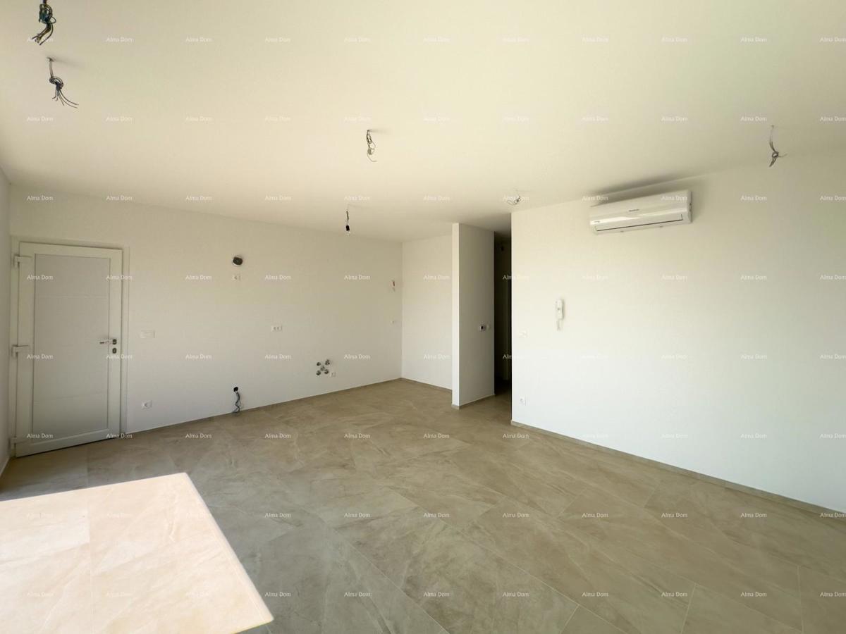 Vendiamo appartamento con grande terrazza sul tetto!