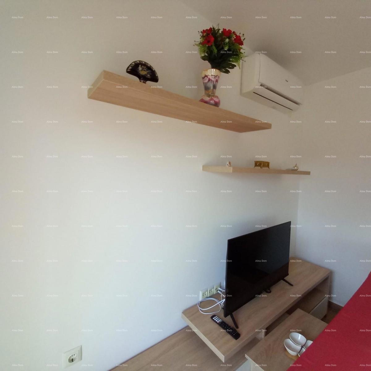 Vendita di un appartamento arredato con posto auto in ottima posizione, Fažana!